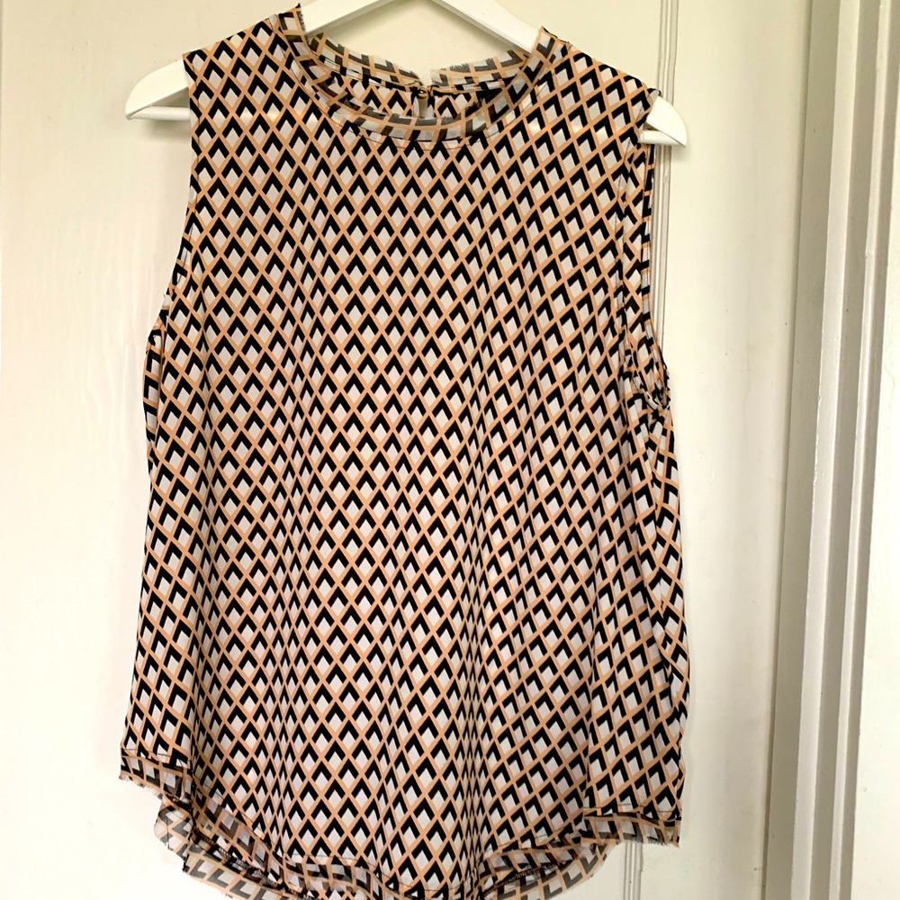 Who What Wear patterned sleeveless blouse